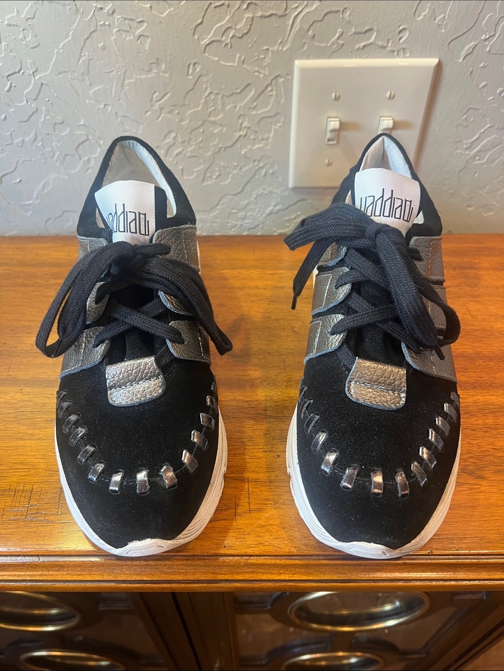 Like new Vaddia Blip sneaker. Black and metallic. Size 39 women’s